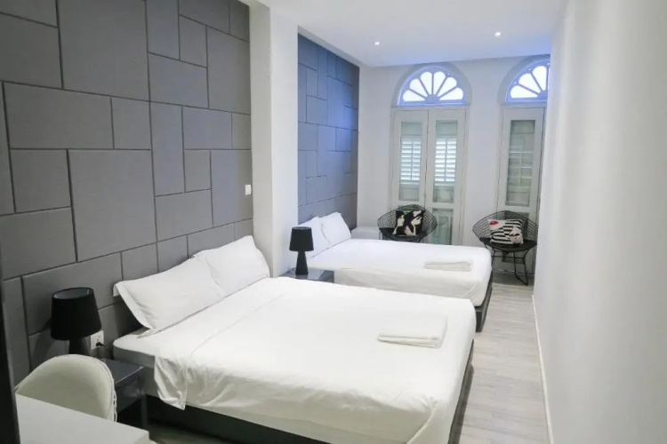 Comfy Studio 3 by ReCharge