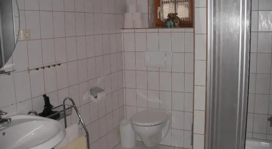 Manuela, Haus