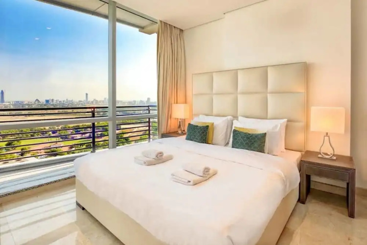 Luxury Apartment Steps Away From Everything - Image 13