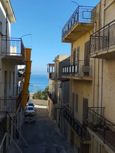 Deluxe Double room with balcony and with partial sea view
