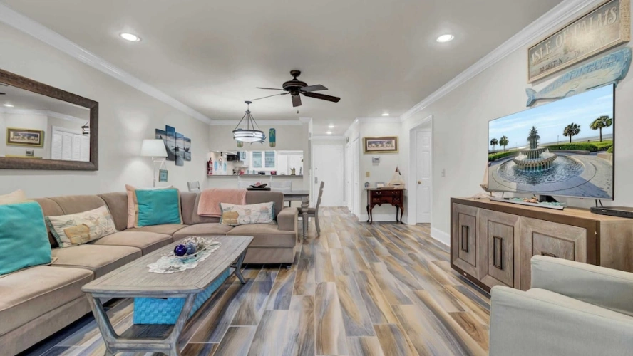 2 Bedrooms Apartment