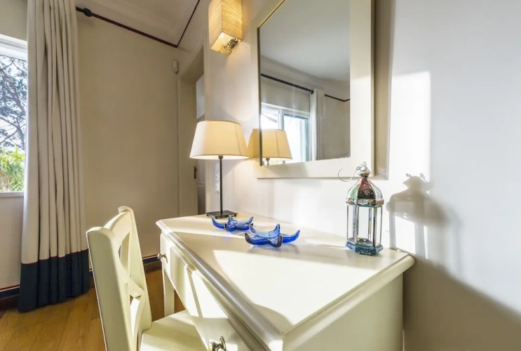 3 Bedrooms Sextuple Apartment
