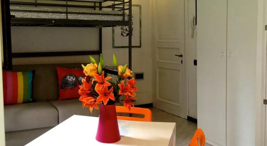 Design Studio Apartment Introbio