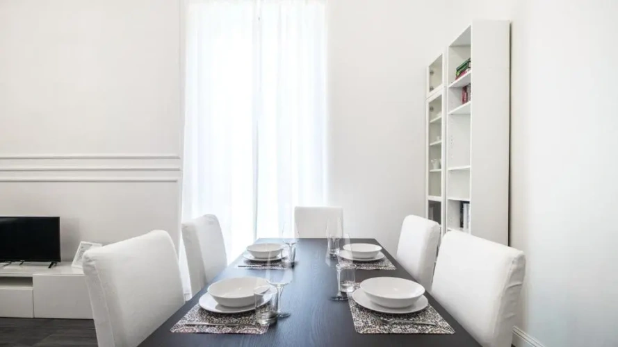 2 Bedrooms Apartment