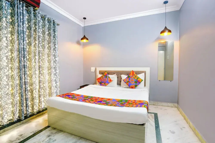 Fabhotel Galaxy Grand