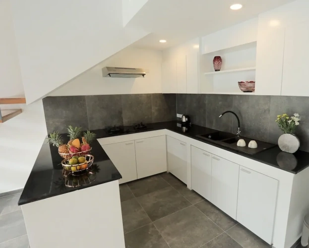 2 Bedrooms Villa