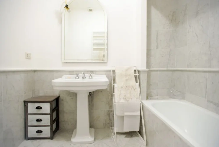 3 Bedrooms Apartment