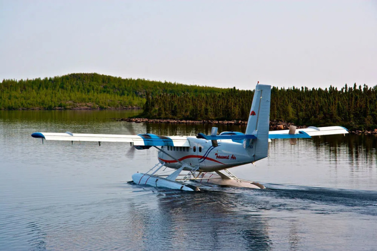 Selwyn Lake Lodge