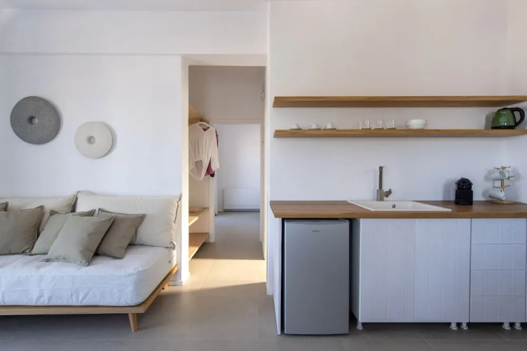 Kymo Luxury Suites