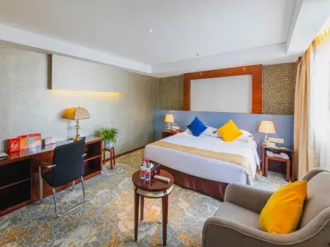 New Joy Hotel (Internatial Trade Spring Department Store Shopping)