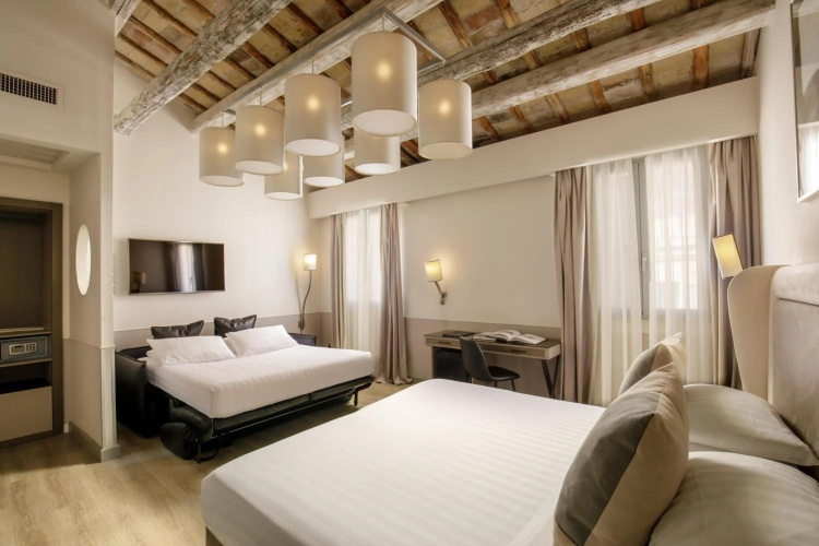Hotel Condotti photo 6