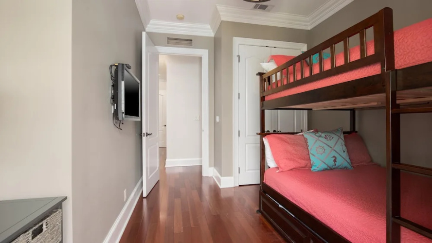 Le Jardin 158 - 3BR 3.5ba -