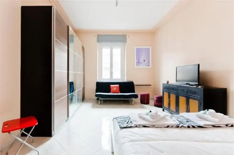 Crocetta & Porta Nuova Flat