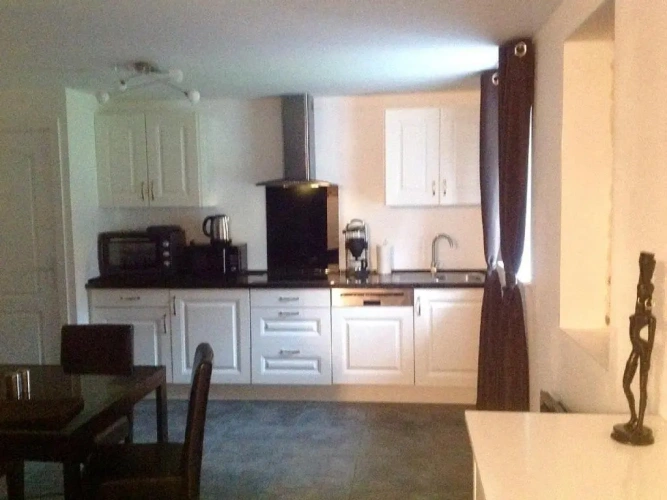 2 Bedrooms Cottage