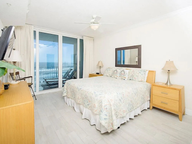 365 E Beach Blvd Condo Unit 604