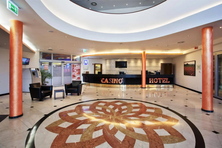 Casino & Hotel ADMIRAL Kozina