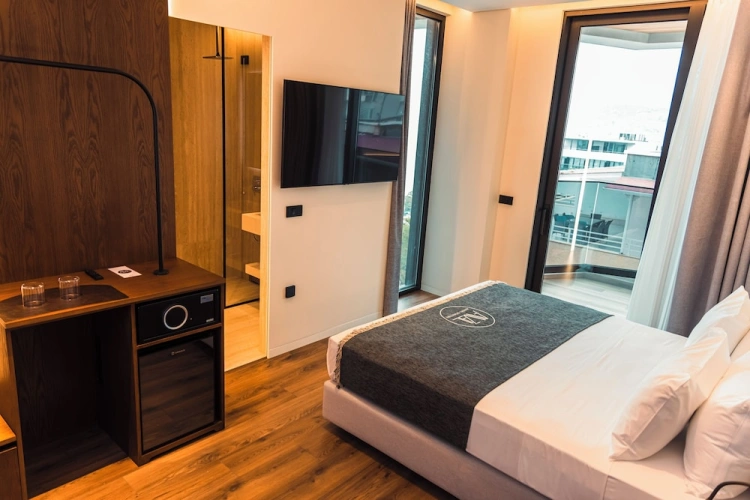 Standard Double room with balcony