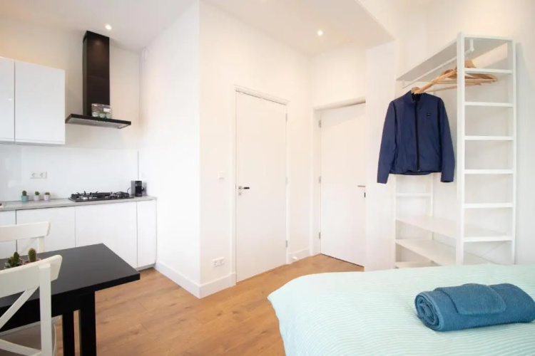 Escamp Apartments