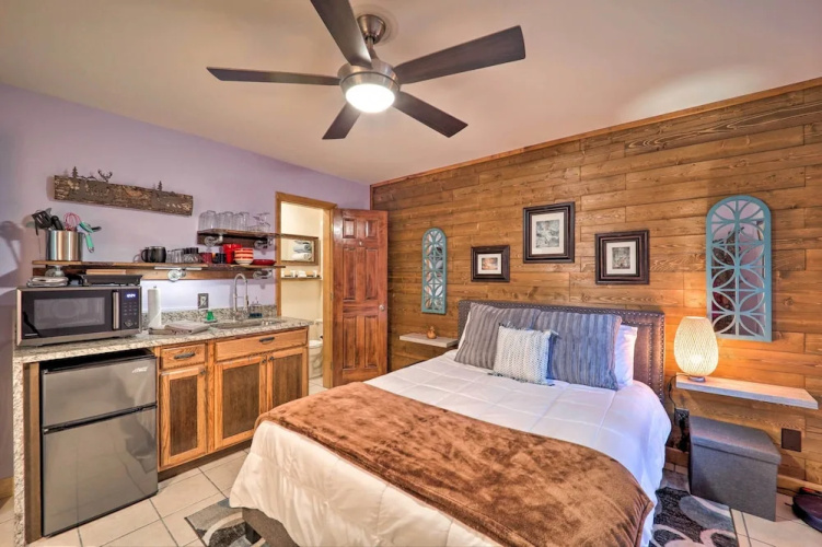 Steps to Beech Mountain Resort: Cozy Getaway