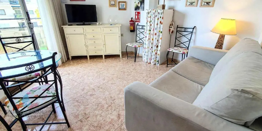 Skol 203. One Bedroom Apartment in Edificio Skol Building