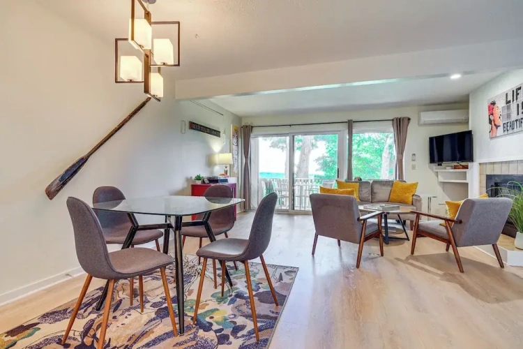2 Bedrooms Apartment with balcony