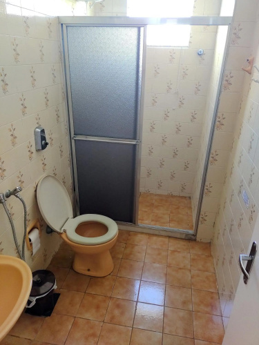 Apartamento vista para o mar, com suíte, elevadores e garagem