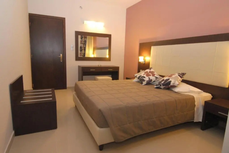 Agela Hotel & Apartments