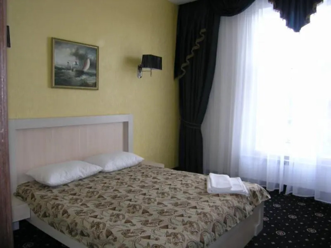 Senator's Park Hotel