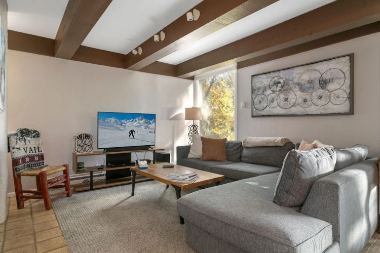 009 Vail International 2 Bedroom Condo by RedAwning