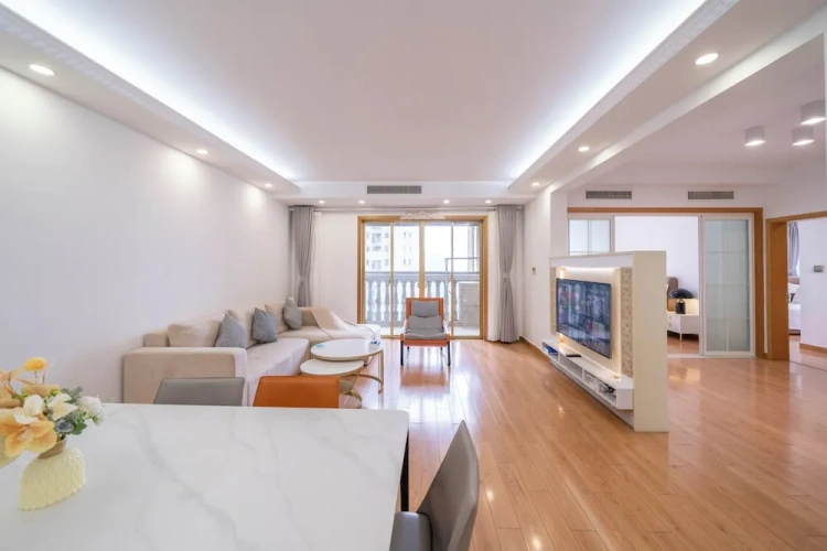 3 Bedrooms Superior Apartment with balcony and with city view