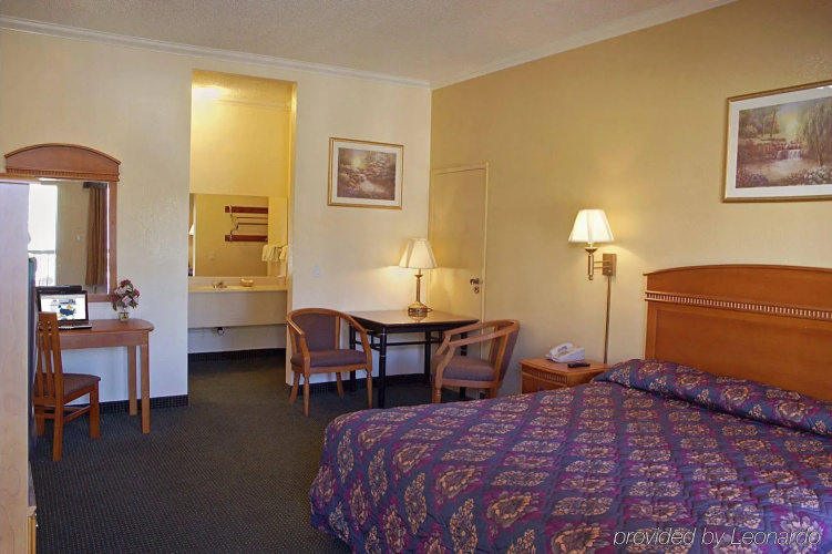 Granada Inn