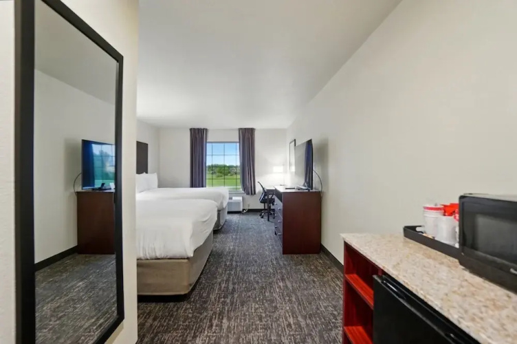 Cobblestone Hotel & Suites - Eaton