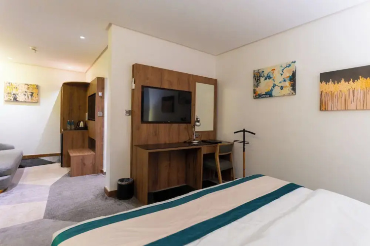 Rasia Hotel