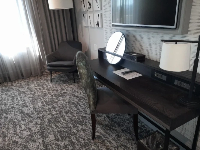 Luxury Suite