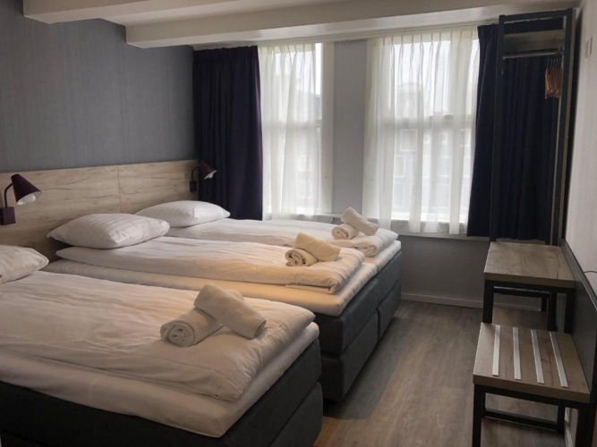 Triple room