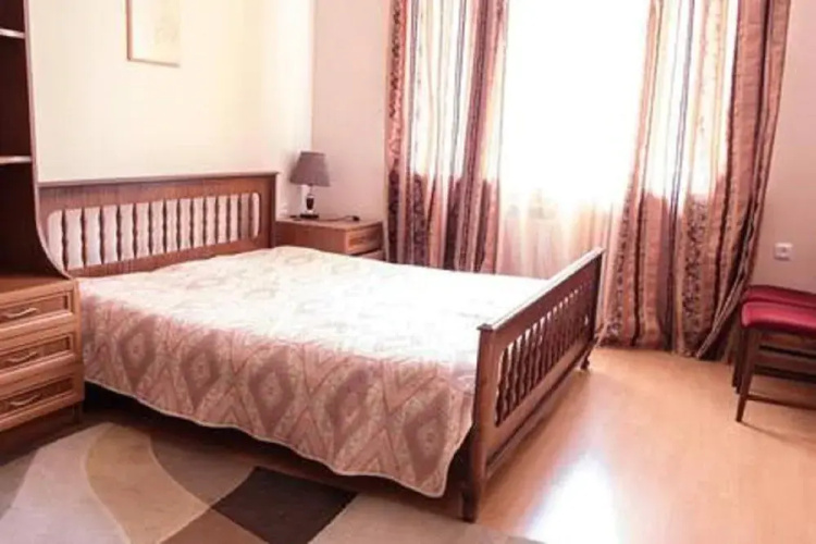 Tumanyan apt&Tours