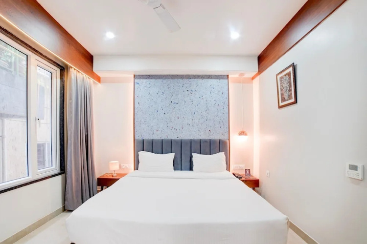 Luxirious Stays at Palette Patel Nagar