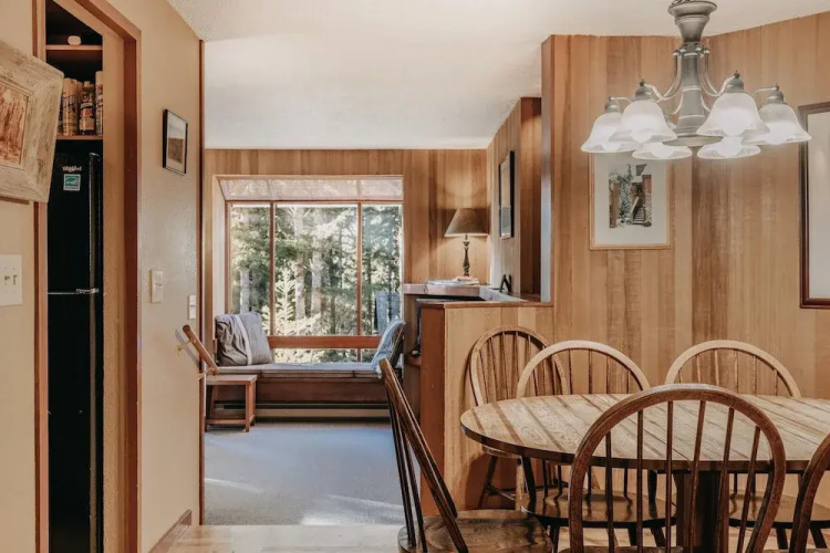 Snowater Condo 41 - A Spacious Condo With Private Sauna Wifi and a Soaker tub