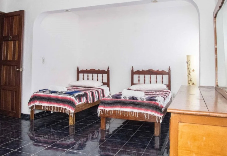 Hostel Paradise Bed&Breakfast