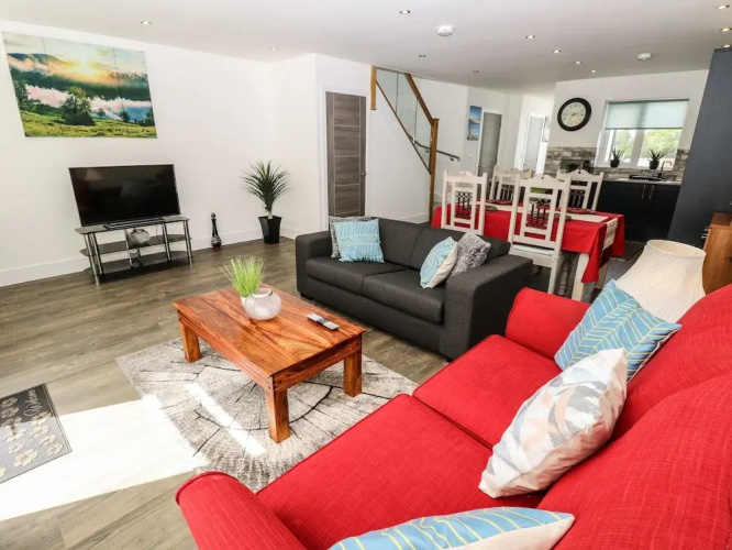 9 Breakwater Way