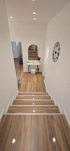 Rooms And Comfort Apartment
