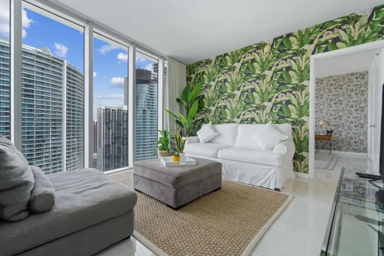 2 Bedrooms Apartment