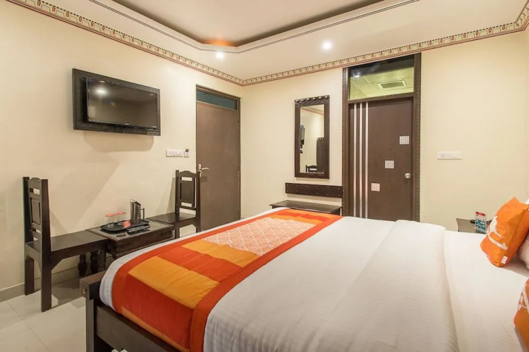 OYO 838 Hotel SuryaGarh