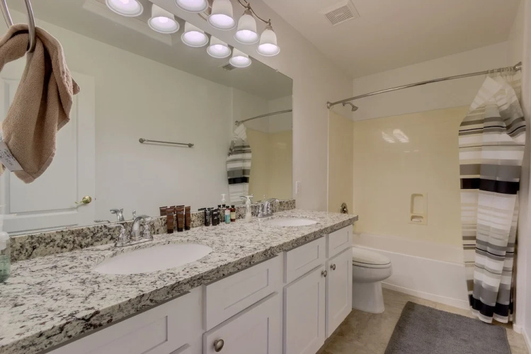 12th Way - 4 Br home by RedAwning