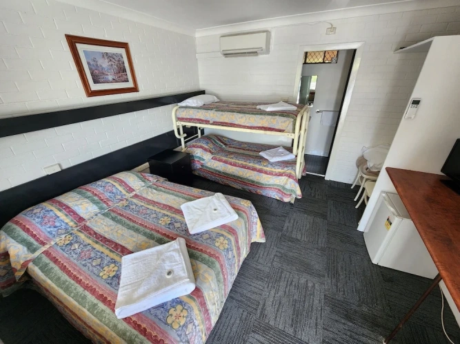Standard Quadruple room