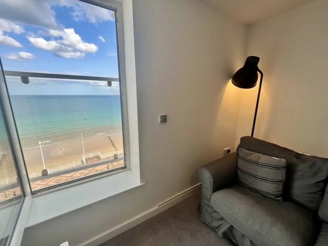 6 Seaview @ Bridlington Bay