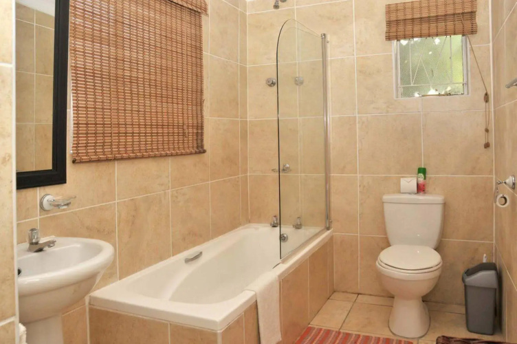 African Aquila Lodge