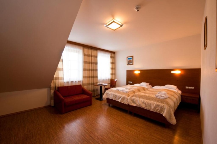 Standard Family room