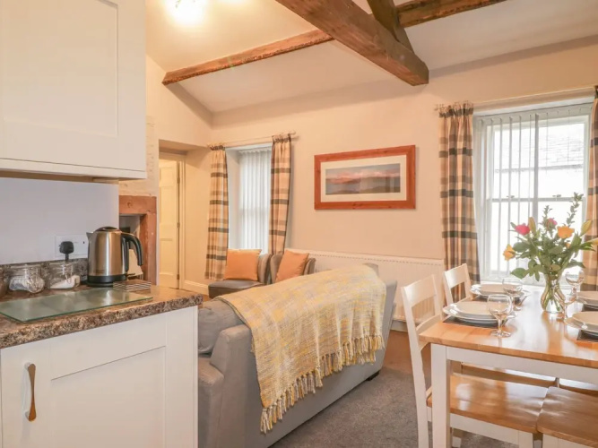 The Mews Apartment