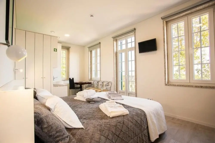 Deluxe Suite with balcony and with garden view